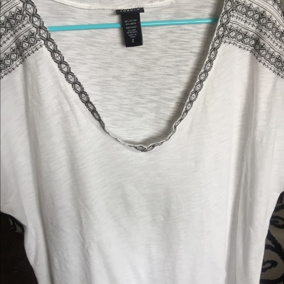 Torrid embroidered dolman top size 2 - Picture 3 of 6